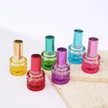10ml Мини цветна квадратна стъклена бутилка за парфюм Празни бутилки за спрей за аромати Дебели козметични опаковки Бутилки за многократна употреба Флакони