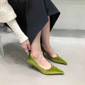2023 Нова пролет велур дамски помпи Жените Мери Джейн обувки жени тънки високи токчета приплъзване на дами плитки единични обувки