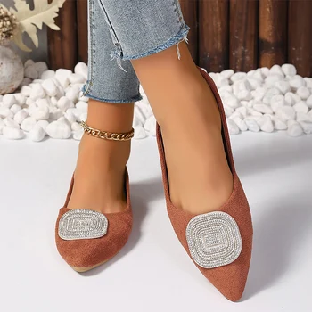 Луксозни кристални мокасини Дамски обувки 2024 Пролетни ежедневни обувки Нова мода Заострена рокля на пръстите на краката обувки Ходене Femme Zapatillas
