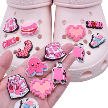 Търговия на едро 1бр PVC обувка талисмани за Crocs Pink Bear пудел аксесоари жени сабо катарама детски щифтове декорация дънки парти услуги